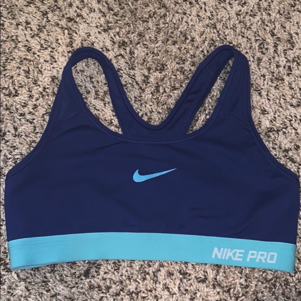 Nike sports bra